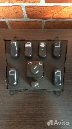Блок кнопок стеклоподъемников Mercedes W163