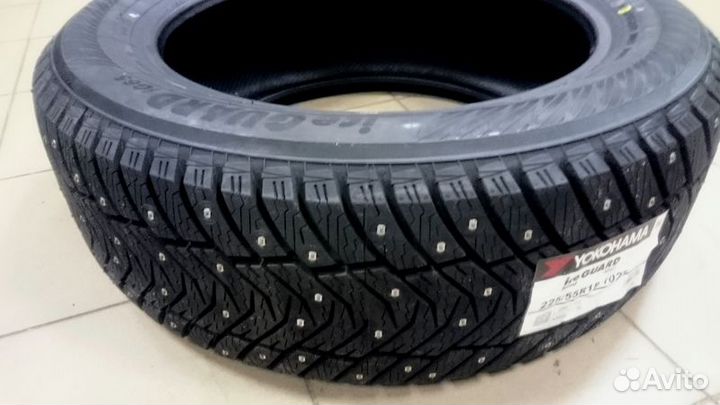 Yokohama Ice Guard IG65 235/45 R17 97T