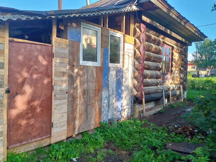 Дом 25 м² на участке 10 сот.