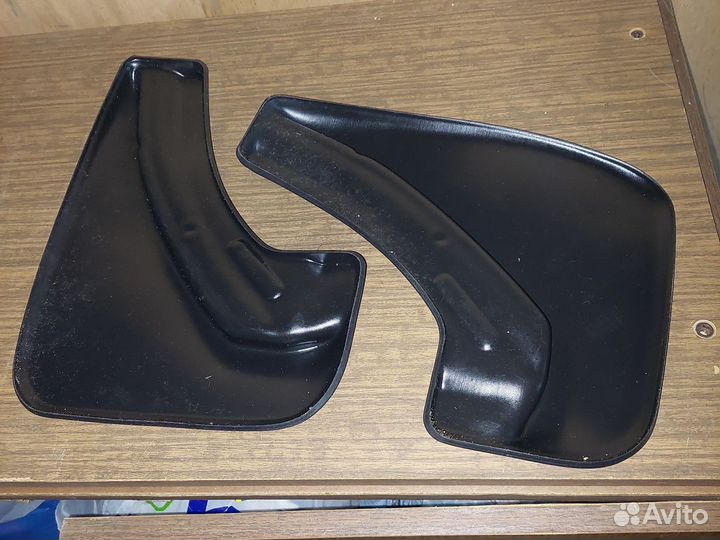 Подкрылки на рено флюенс