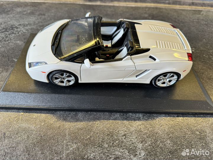 1:18 lamborghini Gallardo Spyder Maisto