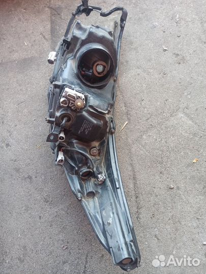 Фара передняя правая тойота хайлендер 2014