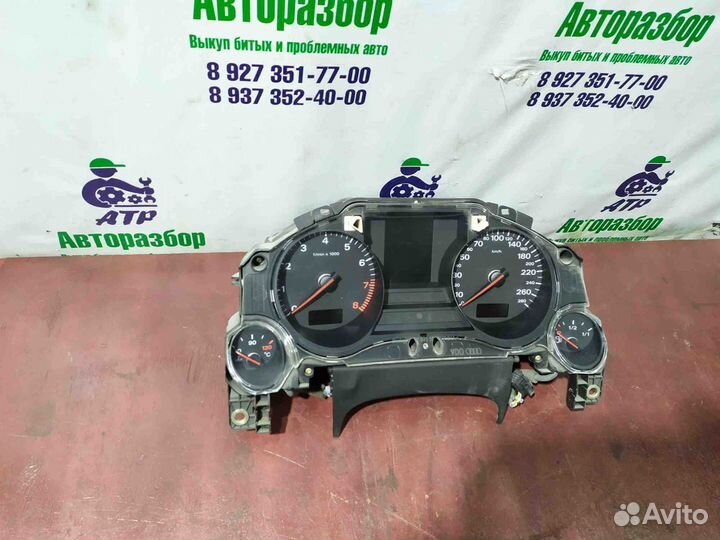 Панель приборов Audi A8 D3
