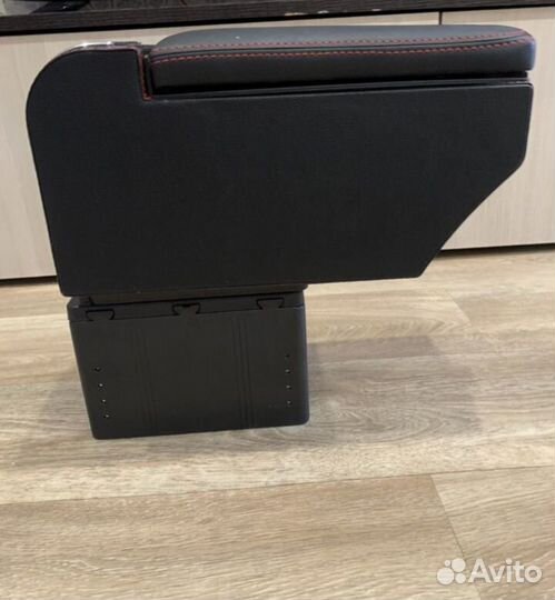 Подлокотник