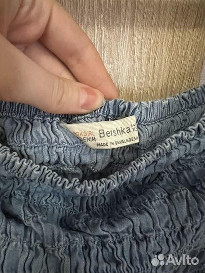 Летний топ под джинсу Bershka