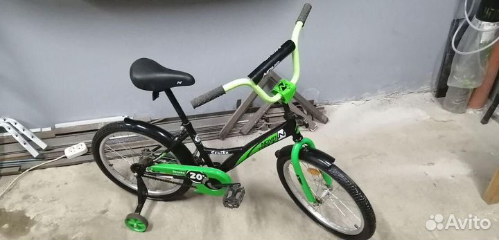 Детский велосипед Novatrack 20 Strike
