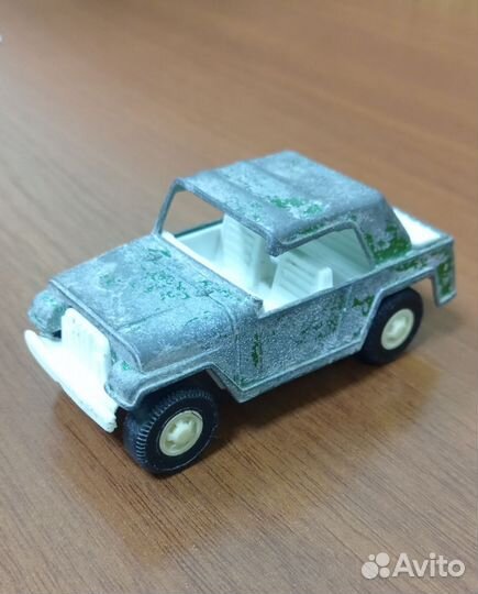 Моделька-машинка, США