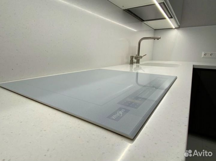 Столешница из акрилового камня Cirrus 100х60