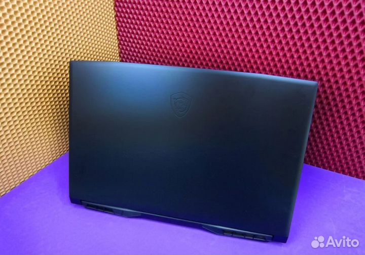 Игровой ноутбук MSI i7/GTX/SSD
