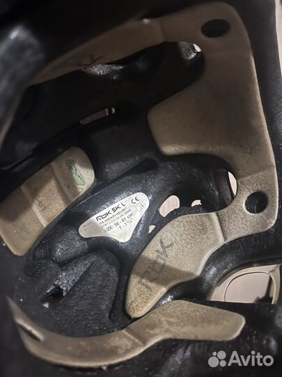 Хоккейный шлем