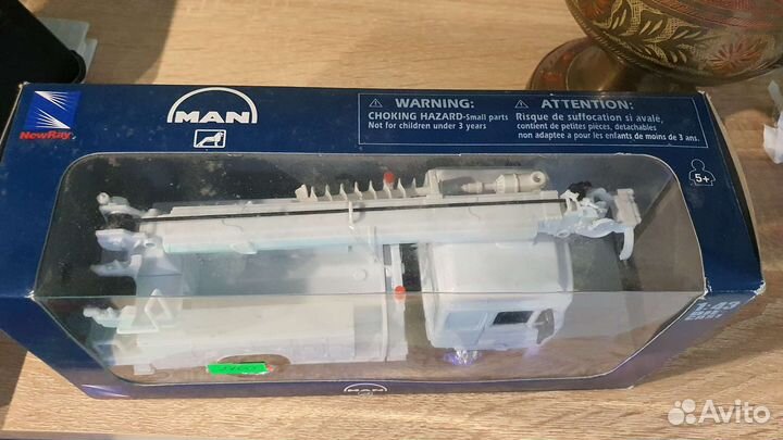 Модель машина ман грузовая. В коллекцию