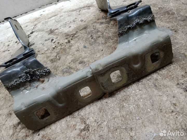 Петли капота Renault Megane 2