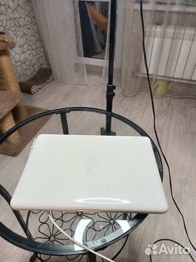 Macbook 13 2010 A1342