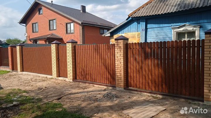 Забор из евроштакетника от производителя
