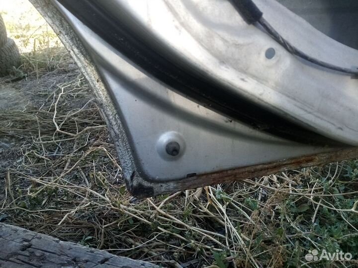 Дверь задняя левая Hyundai Elantra 3 XD лифтбек