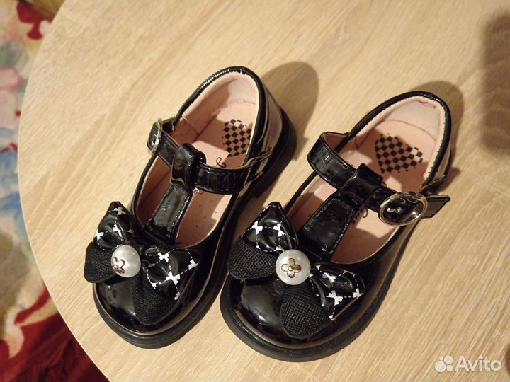 Туфли для девочки 23 размер