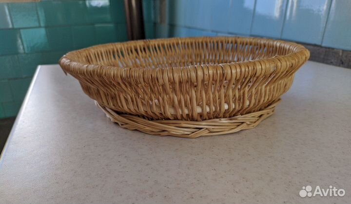 Корзинка плетенная