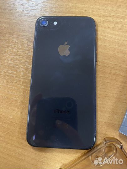 iPhone 8, 64 ГБ