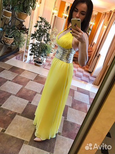 Вечернее платье