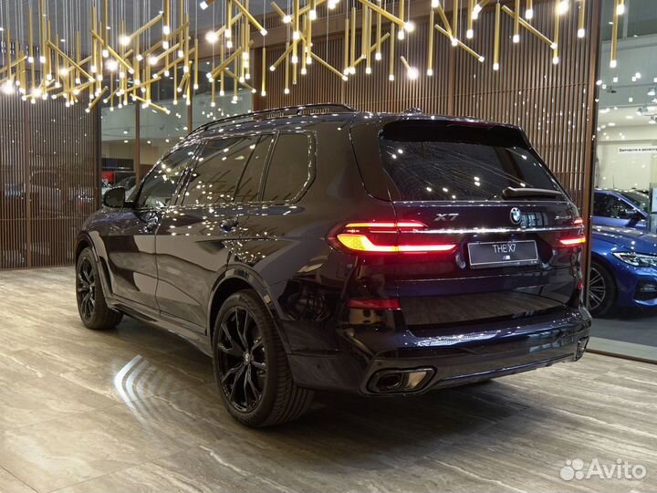 BMW X7 3.0 AT, 2022, 30 км