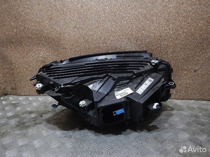 Фара левая Mercedes-Benz GLC