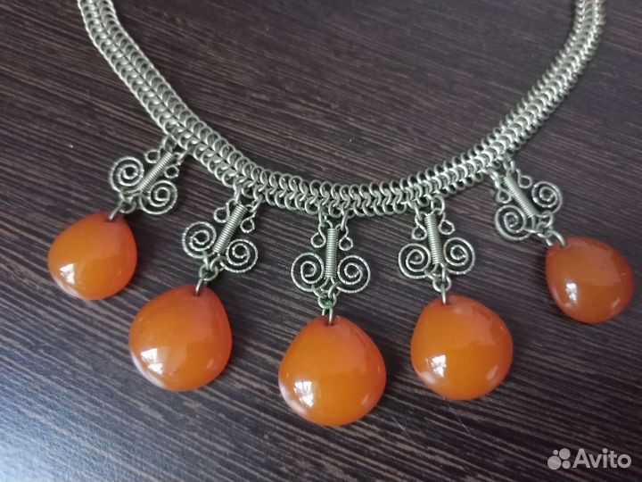 Колье ожерелье