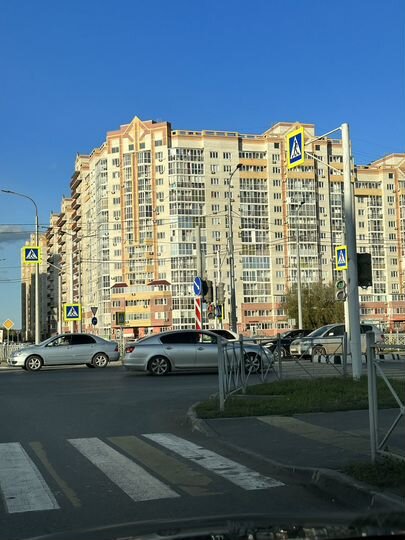 2-к. квартира, 81 м², 10/16 эт.