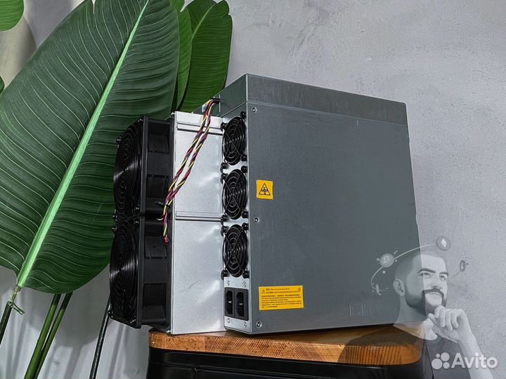 Antminer S19 90T асик