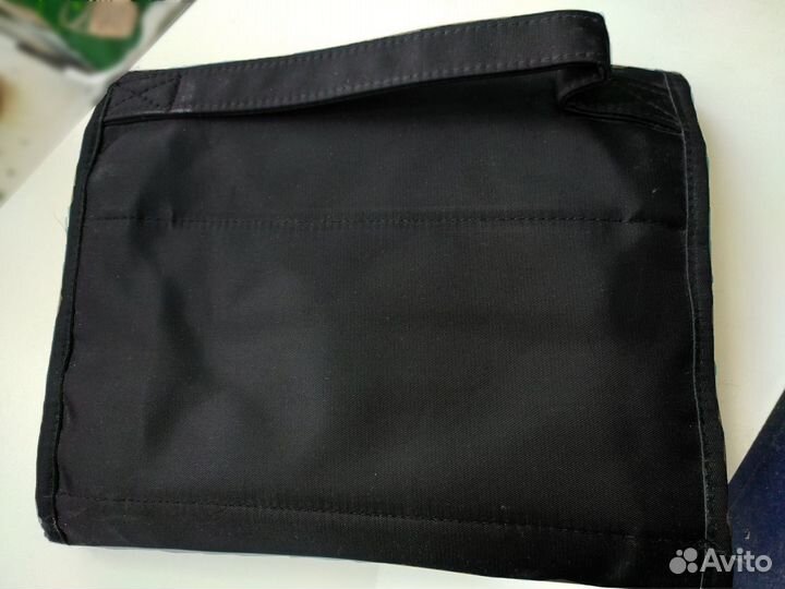 Аксессуары: Ремни, Сумки, Косметички, Брелоки