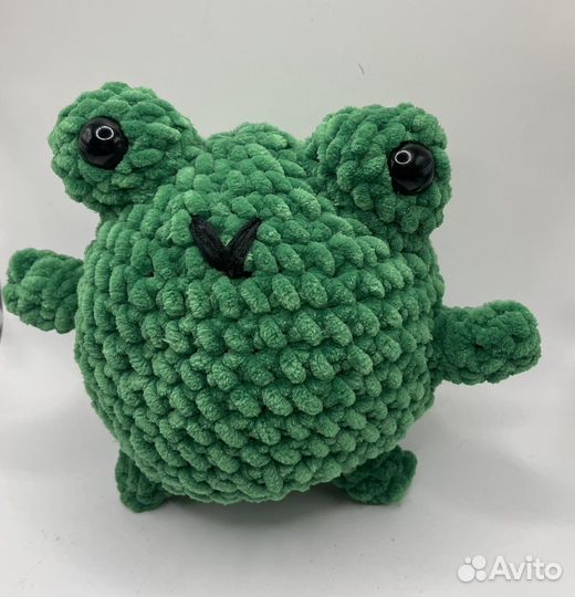 Вязанная жабка амигуруми