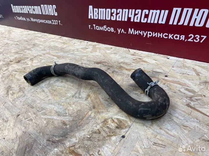 Верхний патрубок радиатора Renault Sandero Stepway