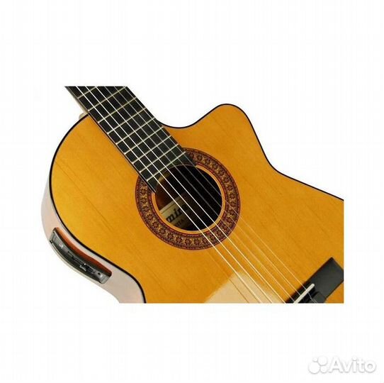 Электроакустическая классическая гитара Admira Jua
