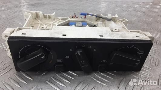 Блок управления печки и климат-контроля mitsubishi