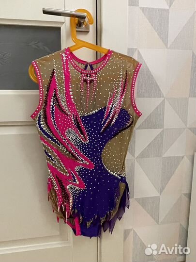 Продам купальник для художественной гимнастики