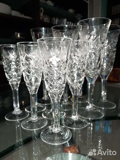 Бокалы и рюмки 