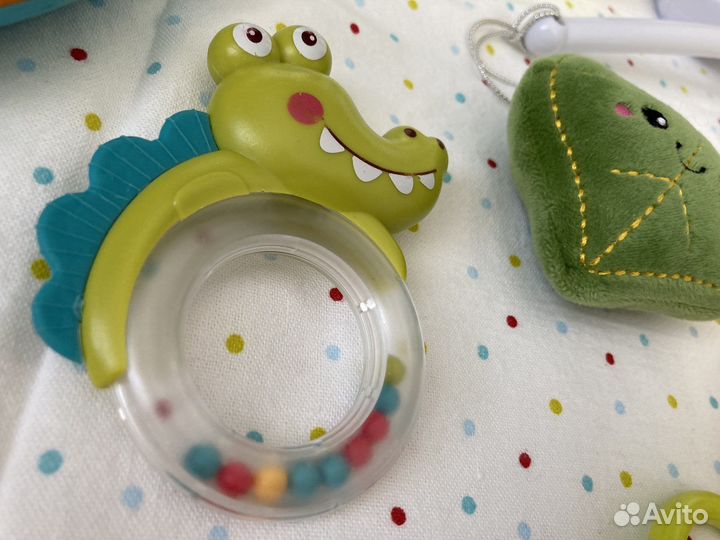 Детские игрушки 0+ мобиль в кроватку механический