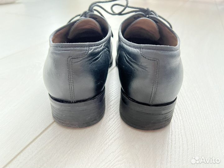 Закрытые осенние женские туфли Corso Como 37