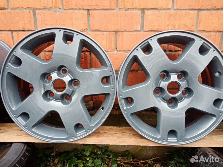 Диски литые R16 на Х-trail nissan