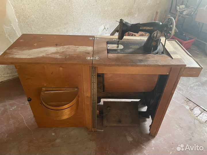 Швейная машина подольская