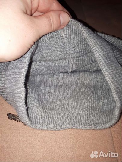 Демисезонная женская шапка