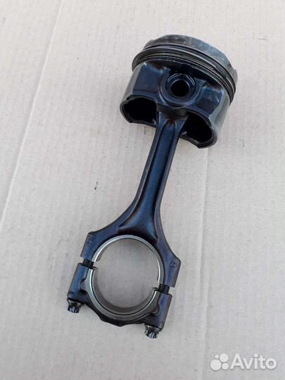 Поршень, шатун bmw e39 м52ту б25