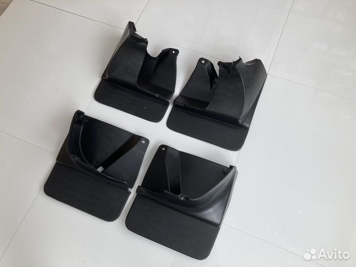 Брызговик (4шт) Toyota Land Cruiser Prado 120