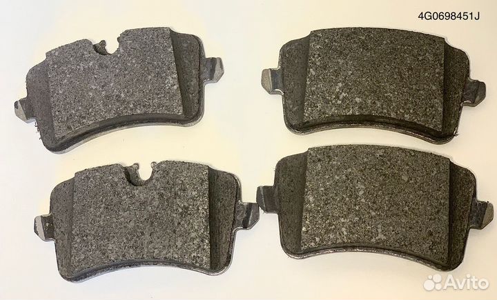 Колодки тормозные задние Audi/ VAG 4G0698451J