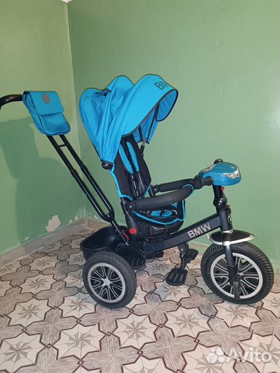 Трехколесный велосипед