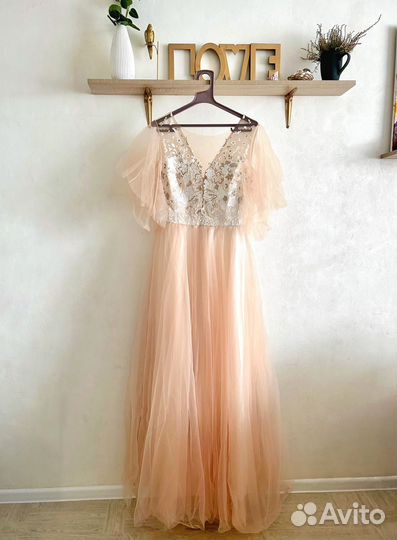 Вечернее платье
