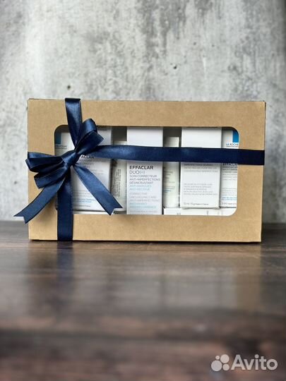 Набор миниатюр из 9 La Roche-Posay effaclar