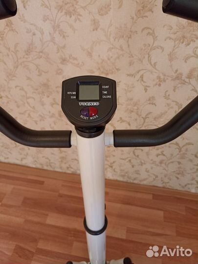 Тренажер степпер с ручкой