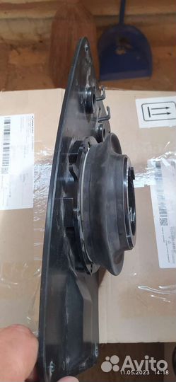 Зеркальный элемент Iveco Evrocargo