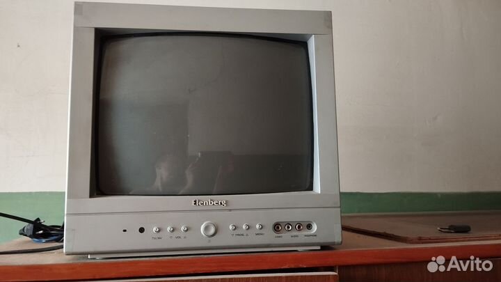Телевизор на запчасти