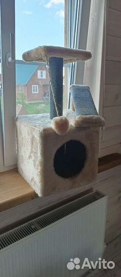 Домик для кошки с когтеточкой